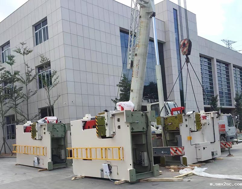 6台开式单曲轴新利体育首页最新APP装车