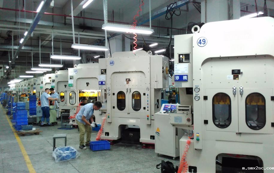 校办企业高速冲床