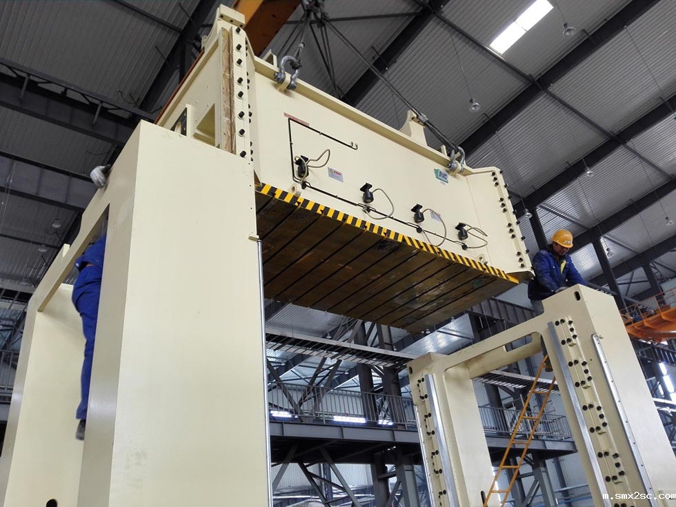 闭式双曲轴新利体育首页最新APP安装滑块