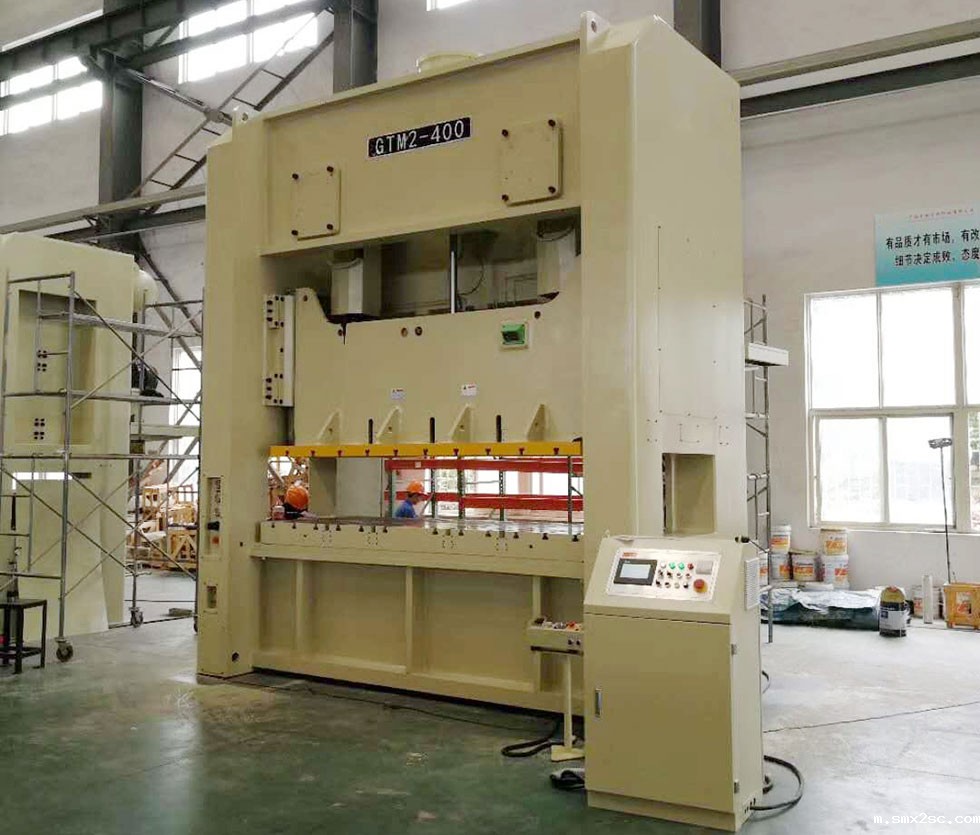 400吨闭式双曲轴新利体育首页最新APP