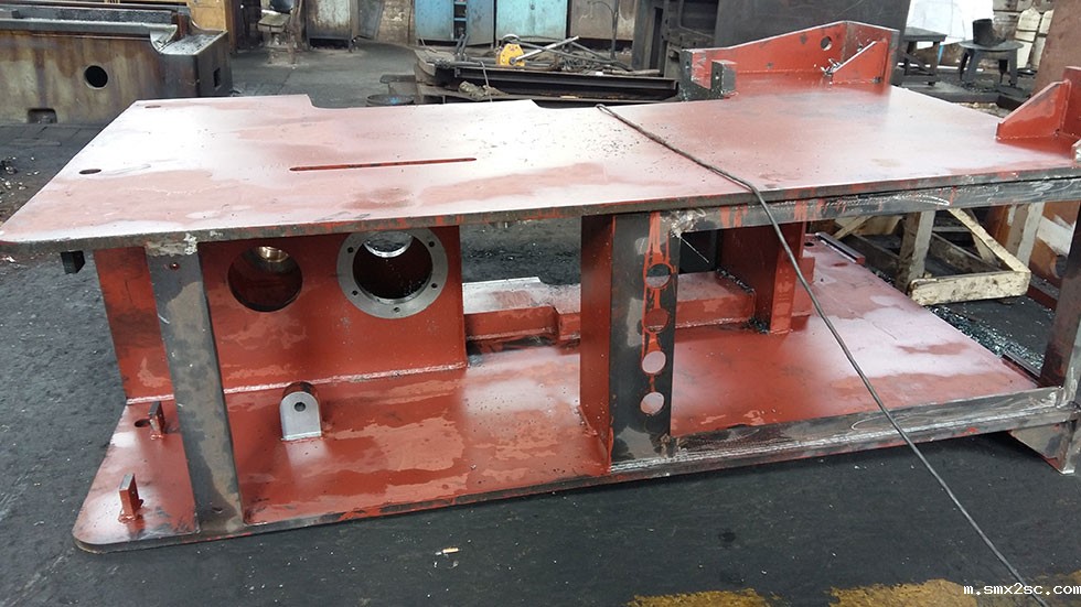 伺服冲床自动化焊接