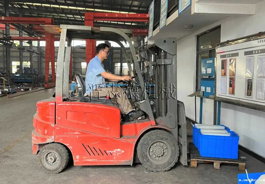 新利体育首页最新APP车间降温