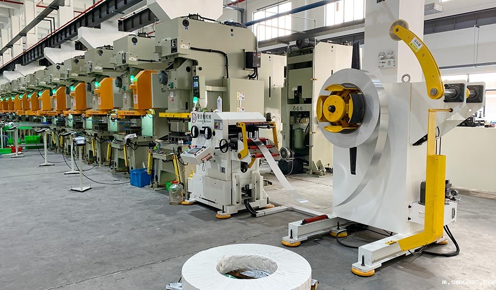 冲床自动化生产线